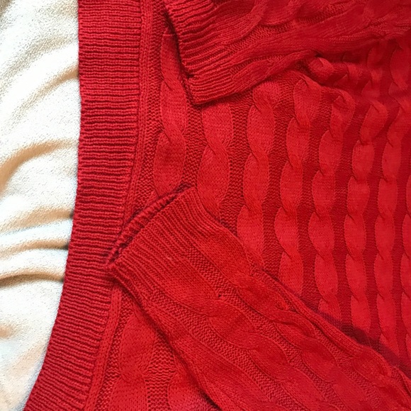 NWT Ladies off the shoulder burgundy sweater 1 lef - Picture 4 of 5